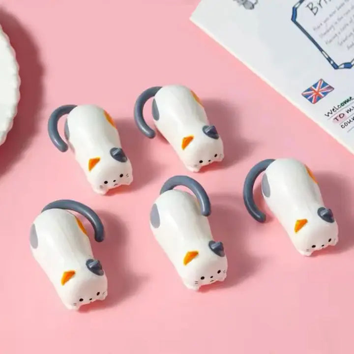 Rolling Kitty Wind-Up Toy Box