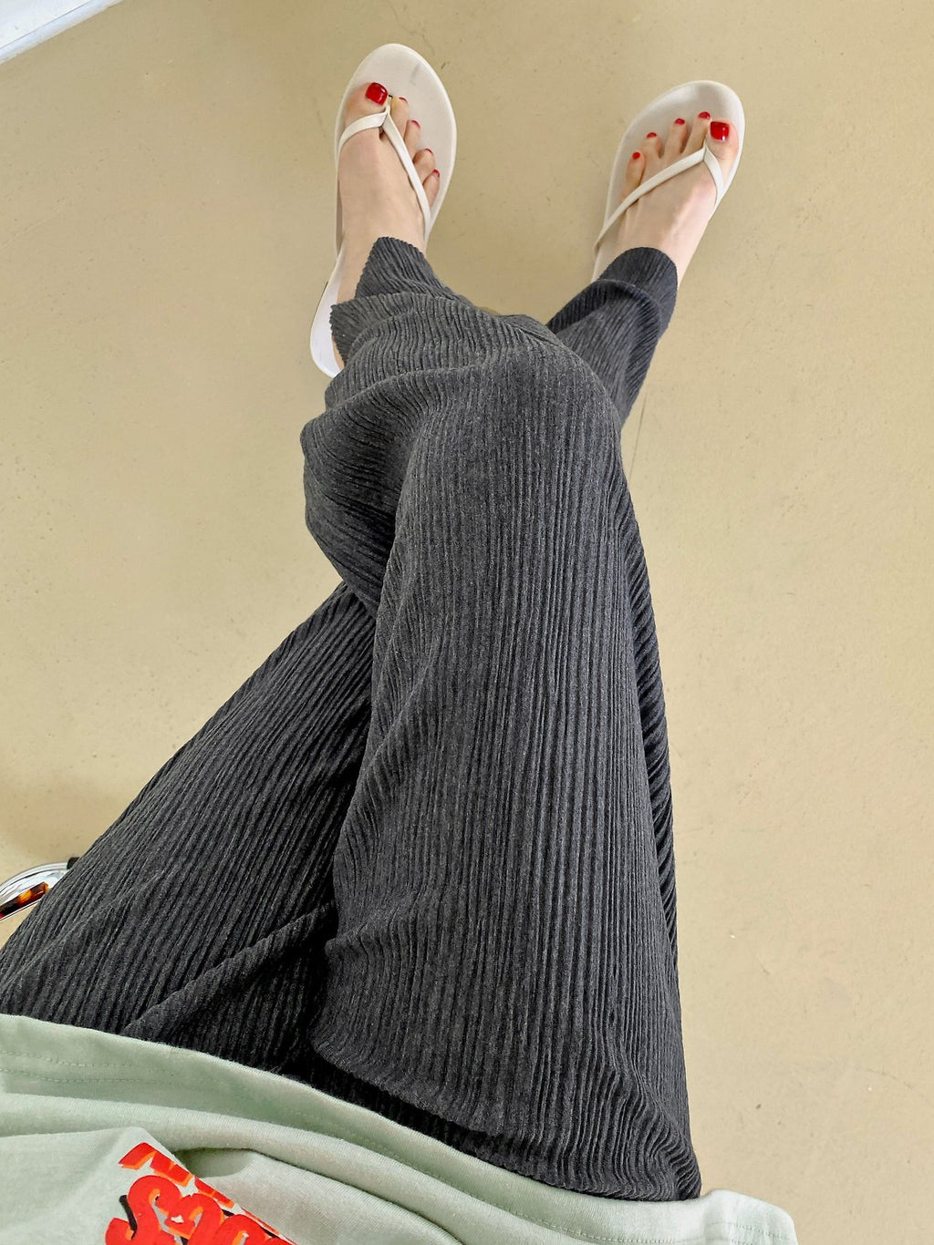 Soft Flow Pleated Wide Pants - Luckyplanetusa
