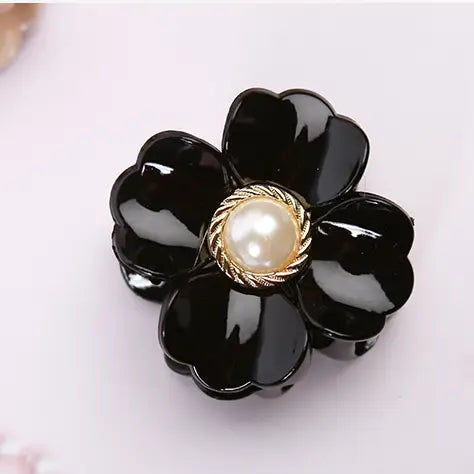 [SALE] Glossy Flower Hair Claw Clip with Pearl  – Elegant