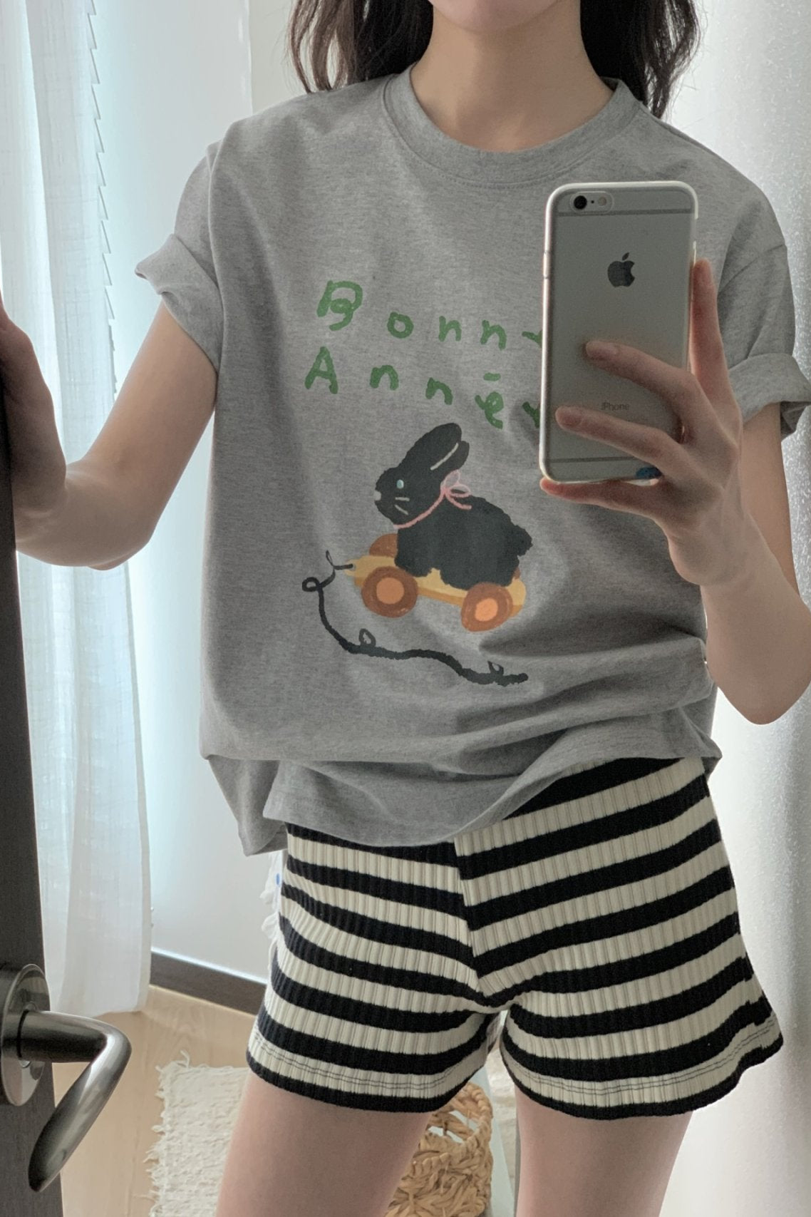 Bonne Bunny Graphic Cotton Tee - Luckyplanetusa