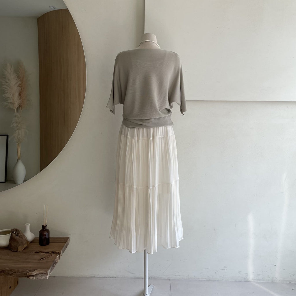 Soft Breeze Pleated Skirt Set - Luckyplanetusa