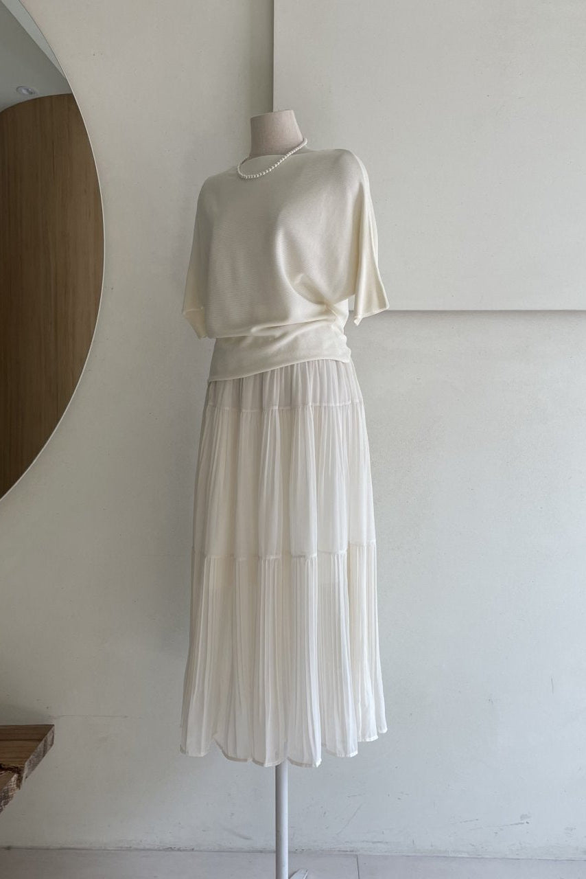 Soft Breeze Pleated Skirt Set - Luckyplanetusa
