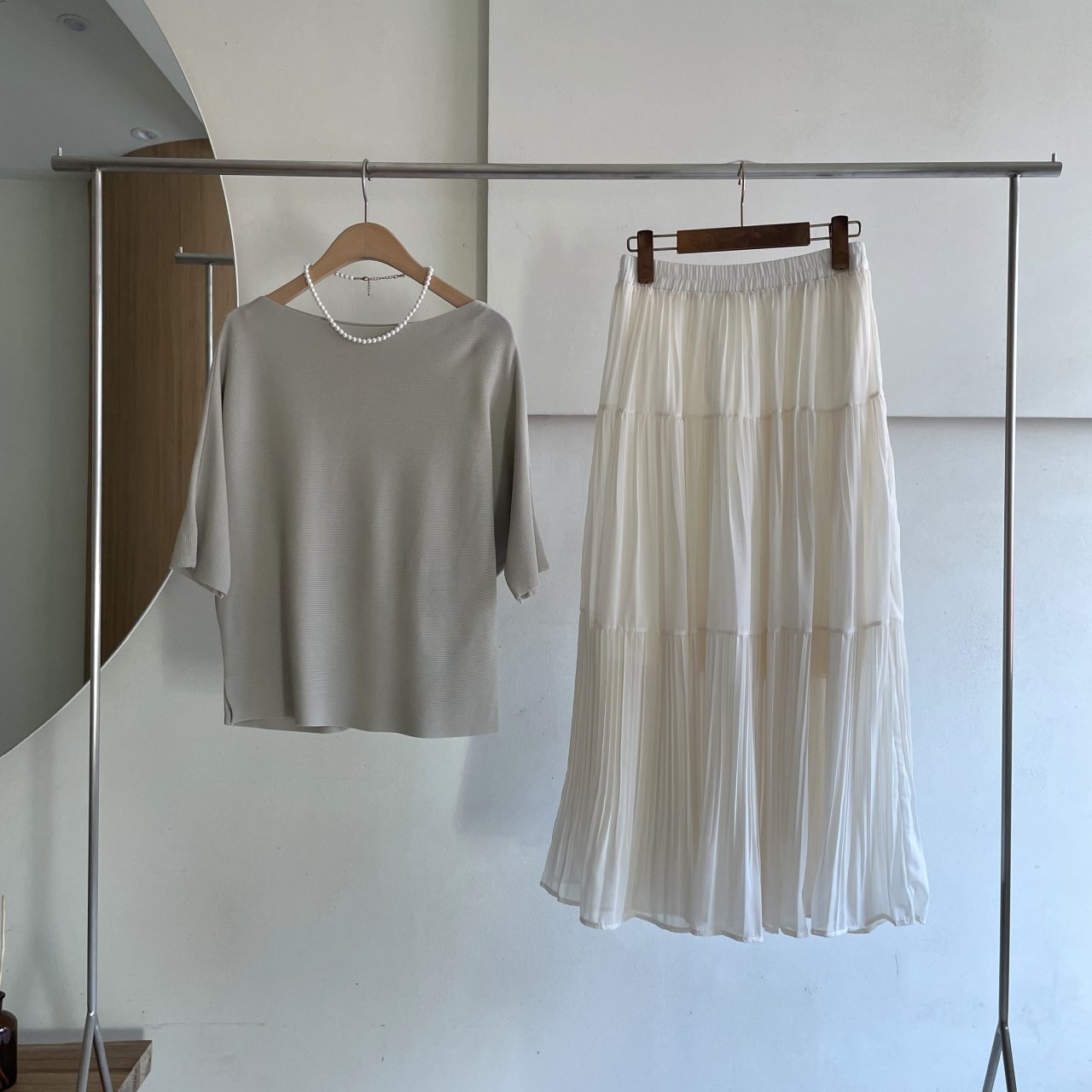 Soft Breeze Pleated Skirt Set - Luckyplanetusa