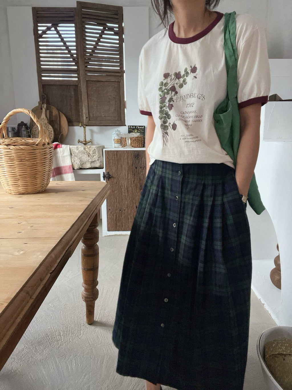Vintage Berry Ringer Graphic Tee - Luckyplanetusa