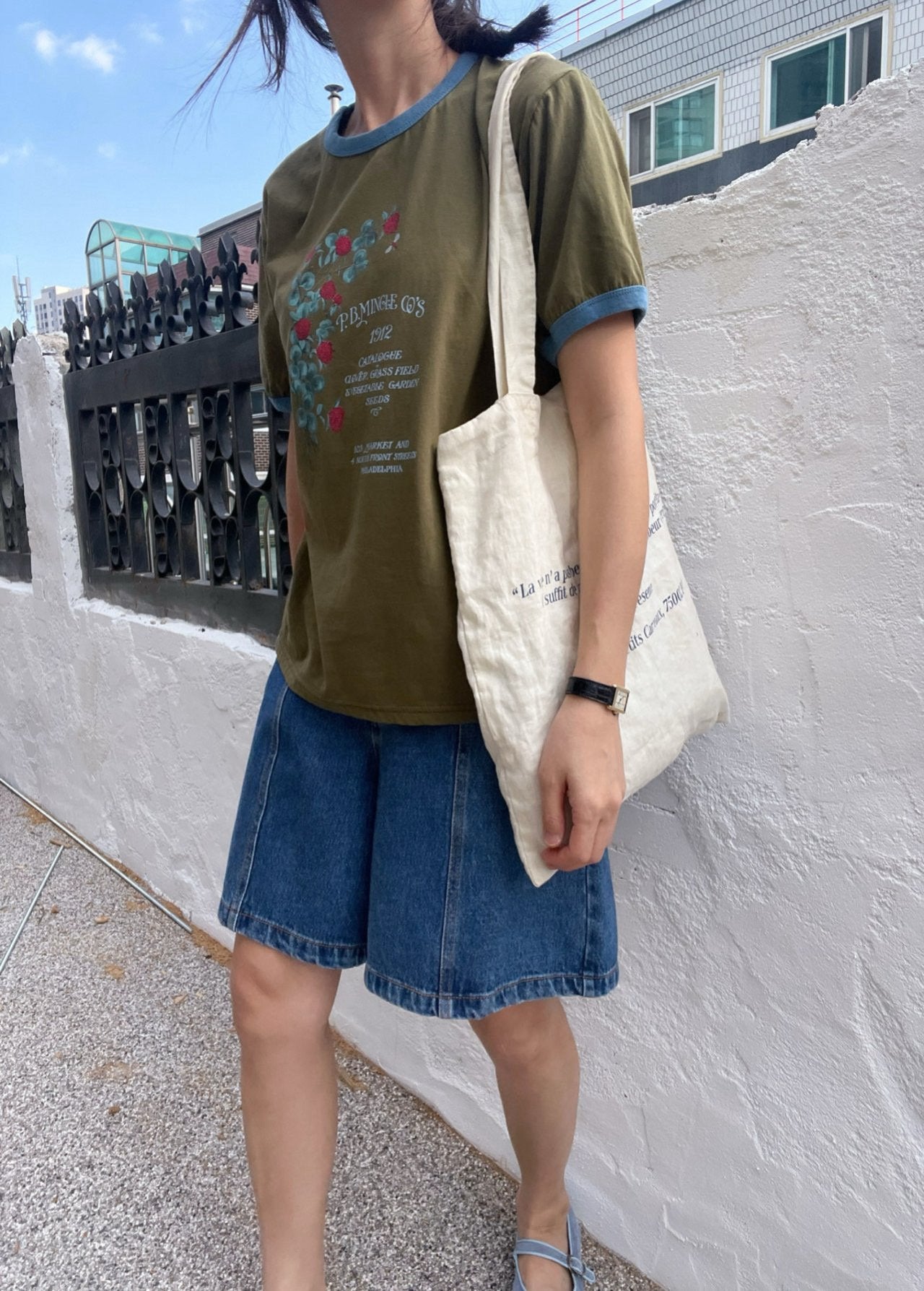 Vintage Berry Ringer Graphic Tee - Luckyplanetusa