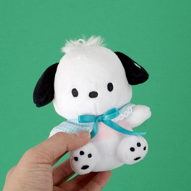 Sanrio Limited Cape Shawl Edition Cinnamoroll, Kuromi, Pochcco, My Melody Key Chain, Bag Charm