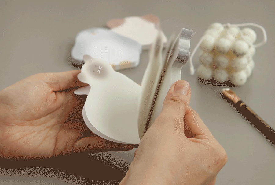 Animal Friends Mini Non-Adhesive Memo Pad – Hamster, Penguin, Dog & Cat