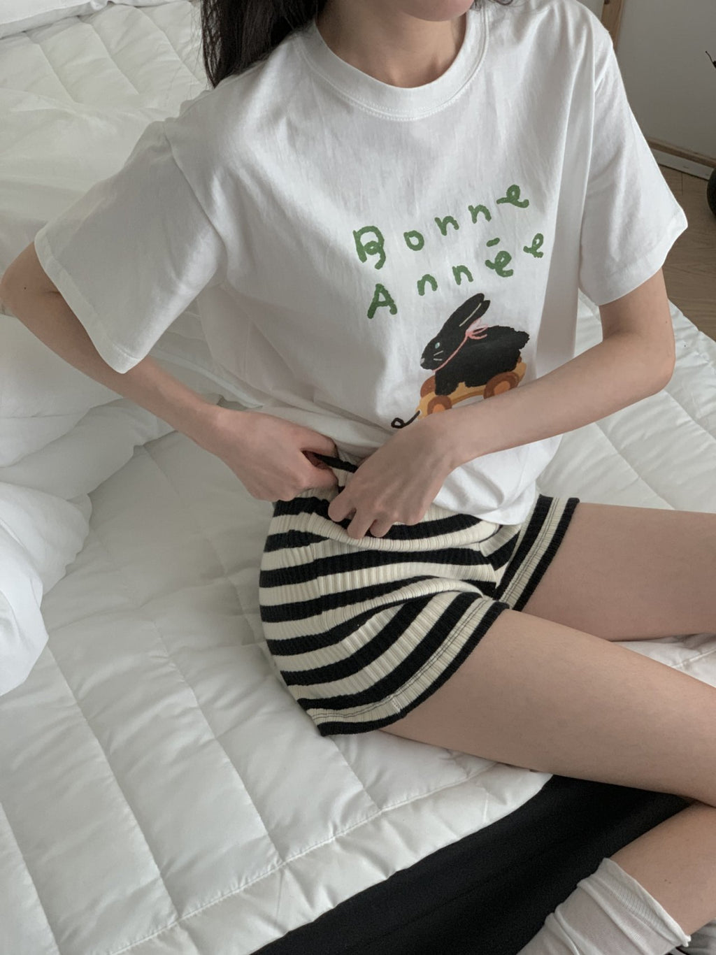 Bonne Bunny Graphic Cotton Tee - Luckyplanetusa