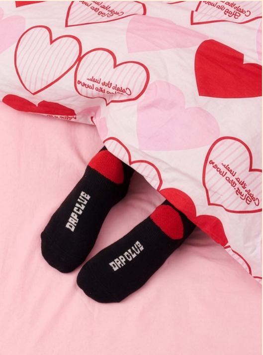 DRP Lounge Sleep Socks – Heart Parade Black