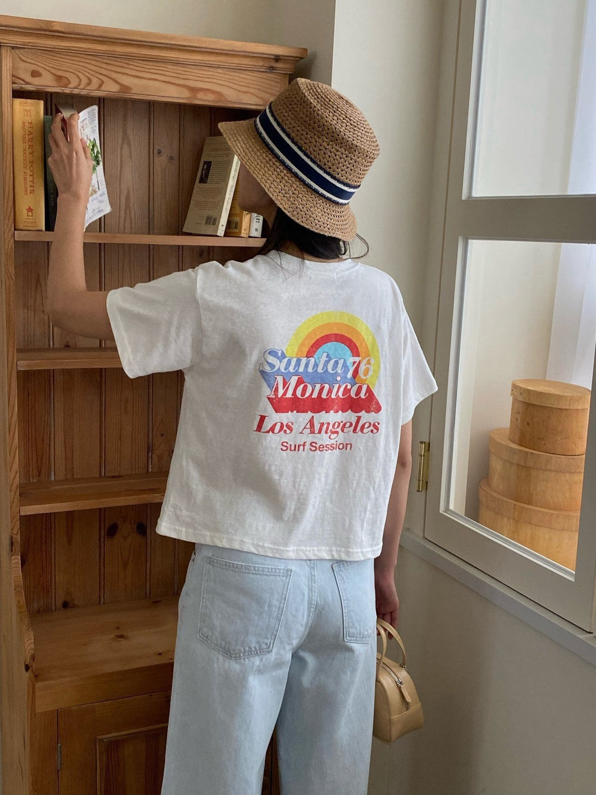 Santa Monica Vintage Crop Tee Made in Korea - Luckyplanetusa