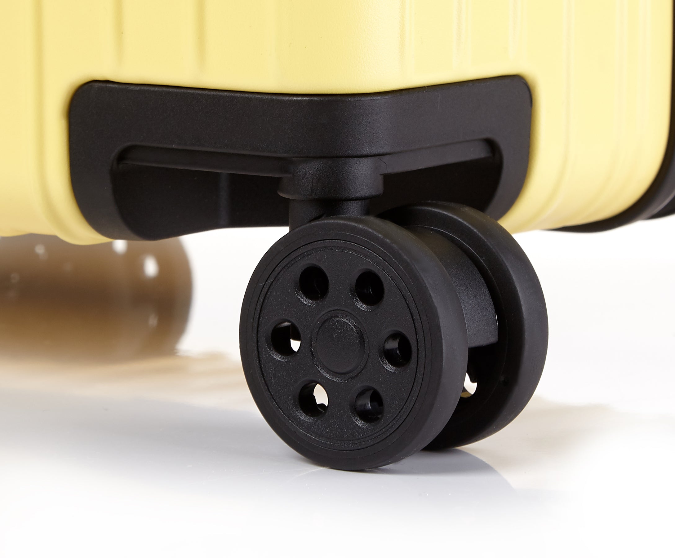 Go Beyond 25" Check-in Luggage Butter Yellow