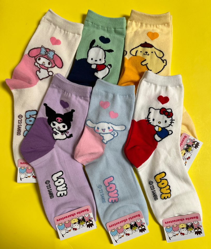 NEW Sanrio LOVE Ultra Soft Socks-Kuromi, Pochaco, Cinnamoroll, My Melody
