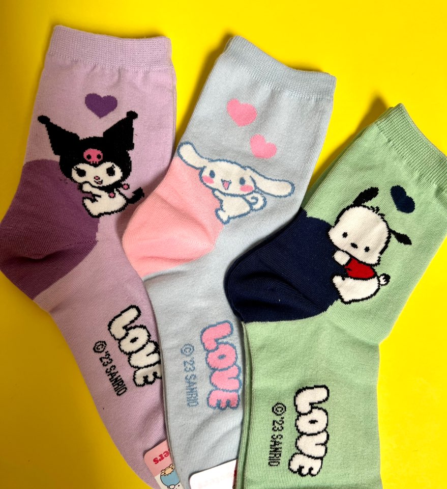 NEW Sanrio LOVE Ultra Soft Socks-Kuromi, Pochaco, Cinnamoroll, My Melody