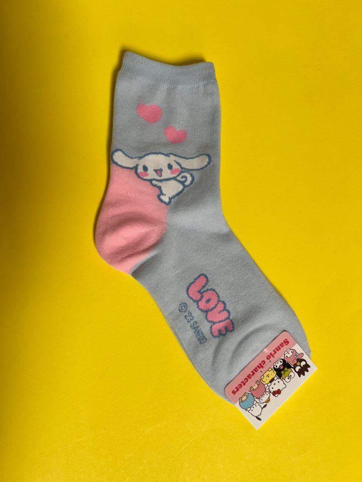 NEW Sanrio LOVE Ultra Soft Socks-Kuromi, Pochaco, Cinnamoroll, My Melody