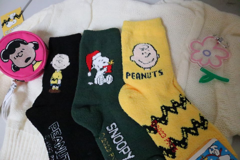 Snoopy COZY warm Sleeping Socks- ULTRA SOFT - Luckyplanetusa