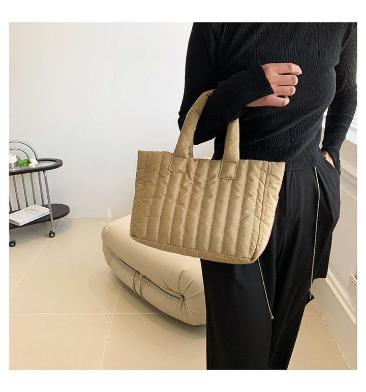 Hot Trendy Quilting Puff tote Bag