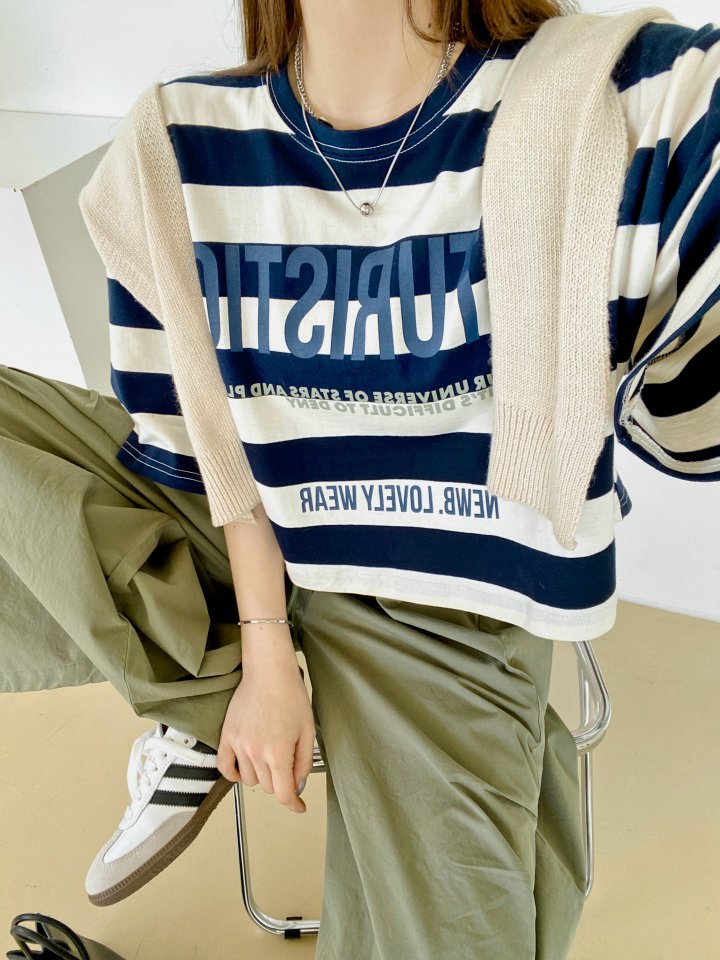Futuristic Orbit Striped Crop Tee - Luckyplanetusa