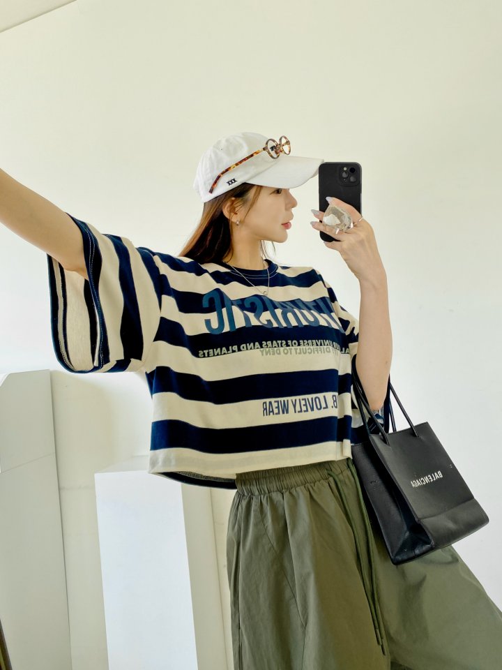 Futuristic Orbit Striped Crop Tee - Luckyplanetusa