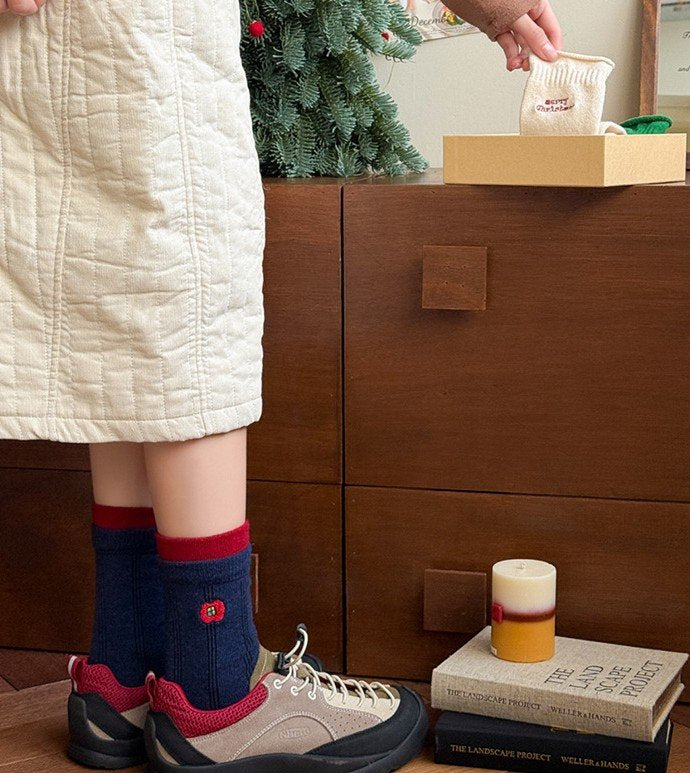 Holiday Cozy Embroidery Socks – 4-Pair Gift Box Set