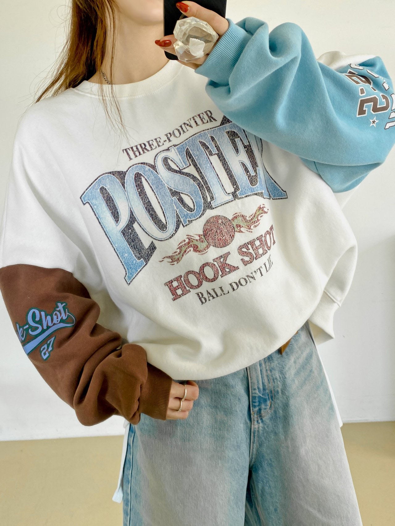 Poster Hook Shot Vintage Color-Block Sweatshirt
