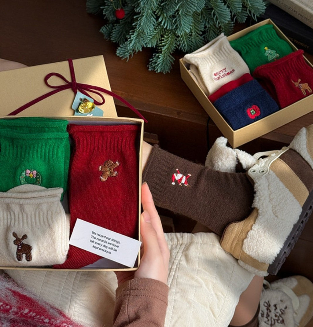 Holiday Cozy Embroidery Socks – 4-Pair Gift Box Set