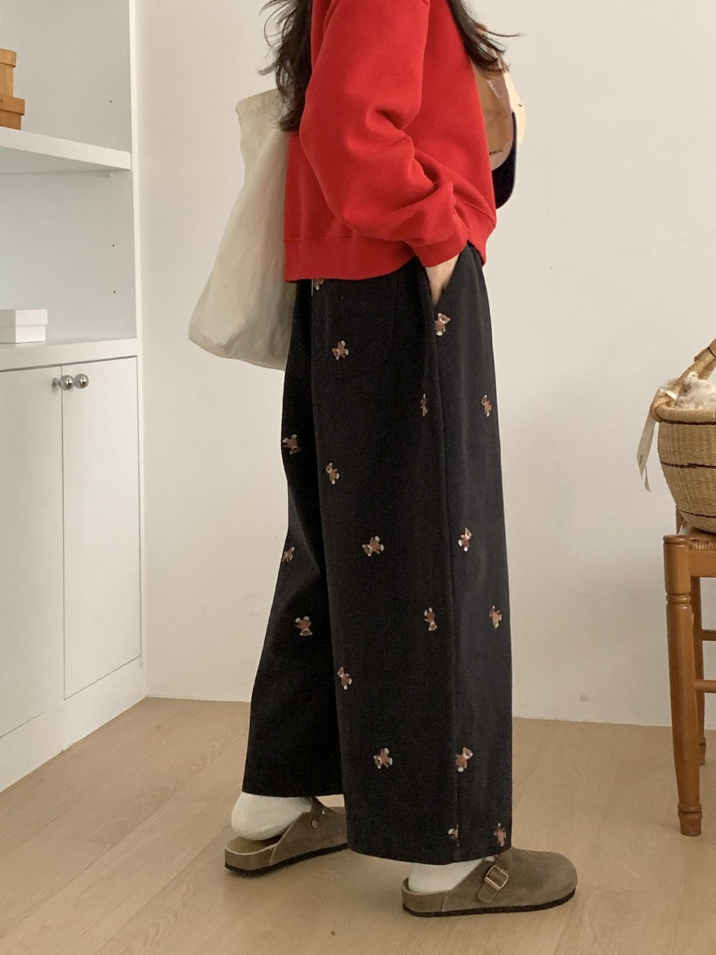 Teddy Embroidery Wide Pants – Made in Korea