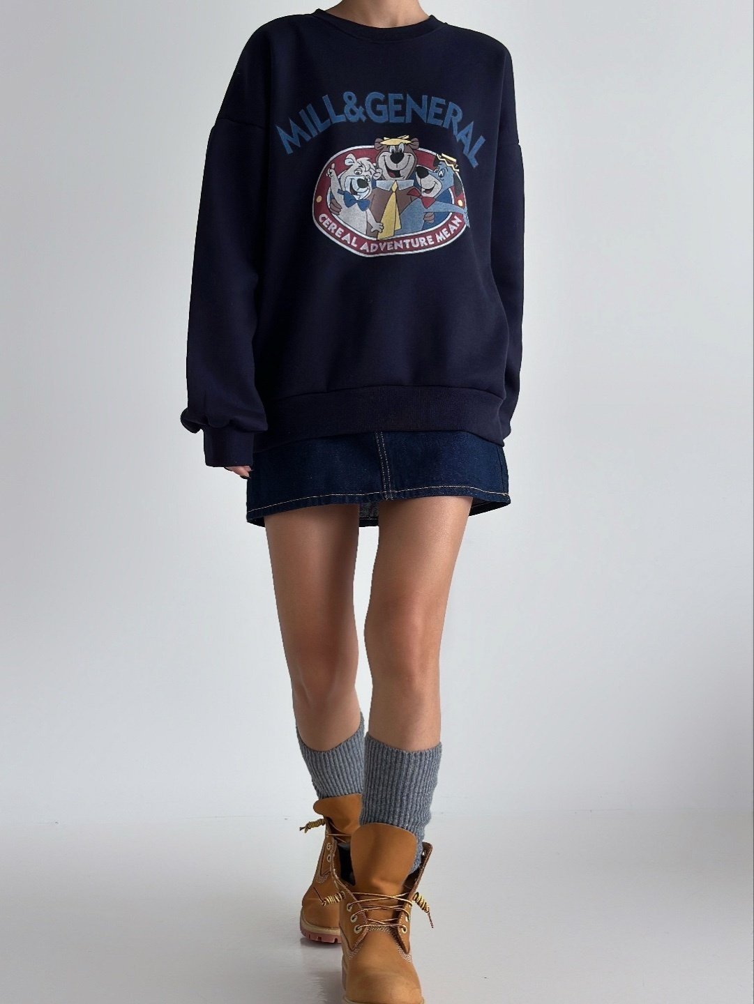 Mill & General Retro Cartoon Sweatshirt – Oversized Fit