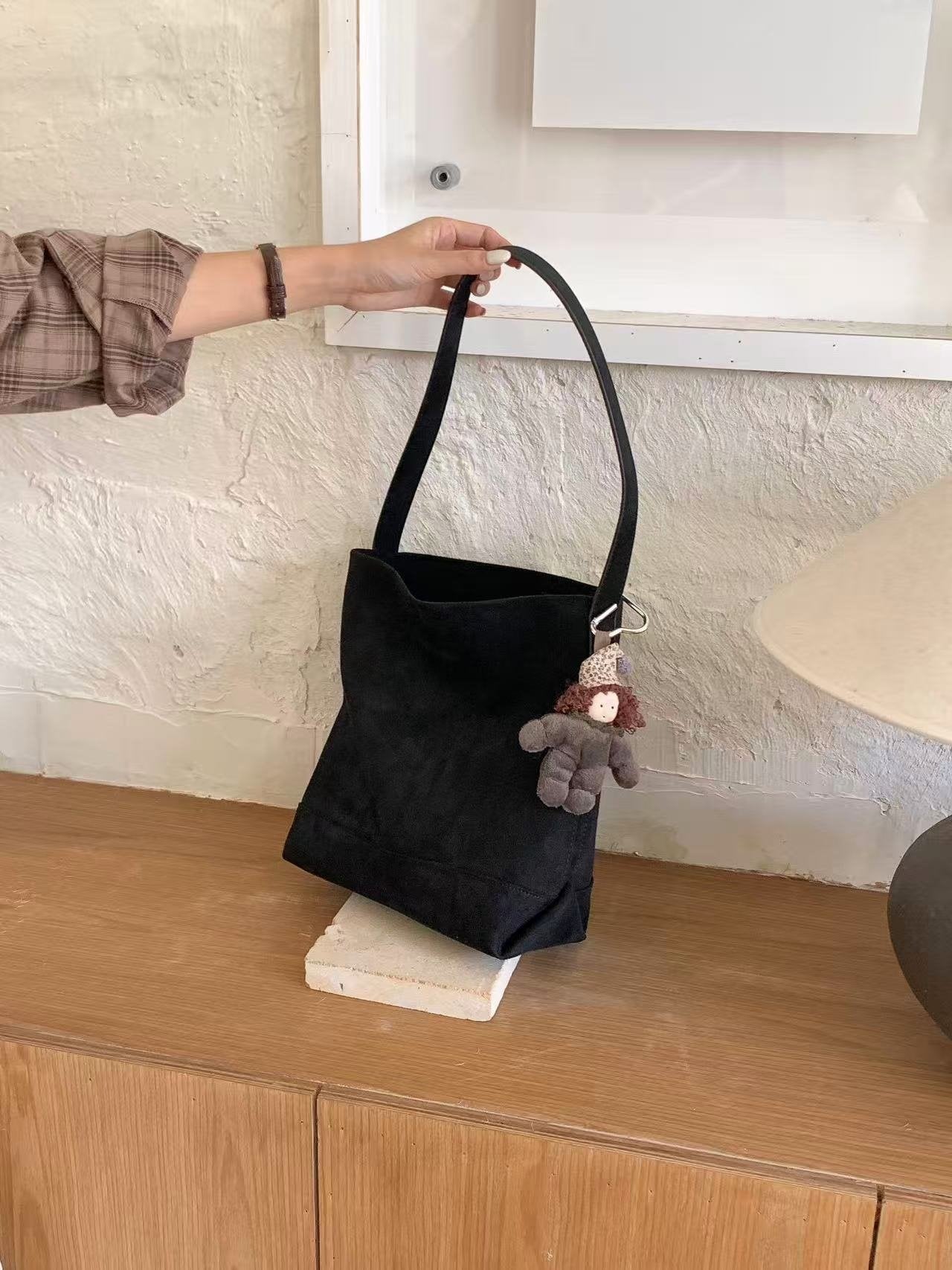 Mika Suede Daily Shoulder Bag
