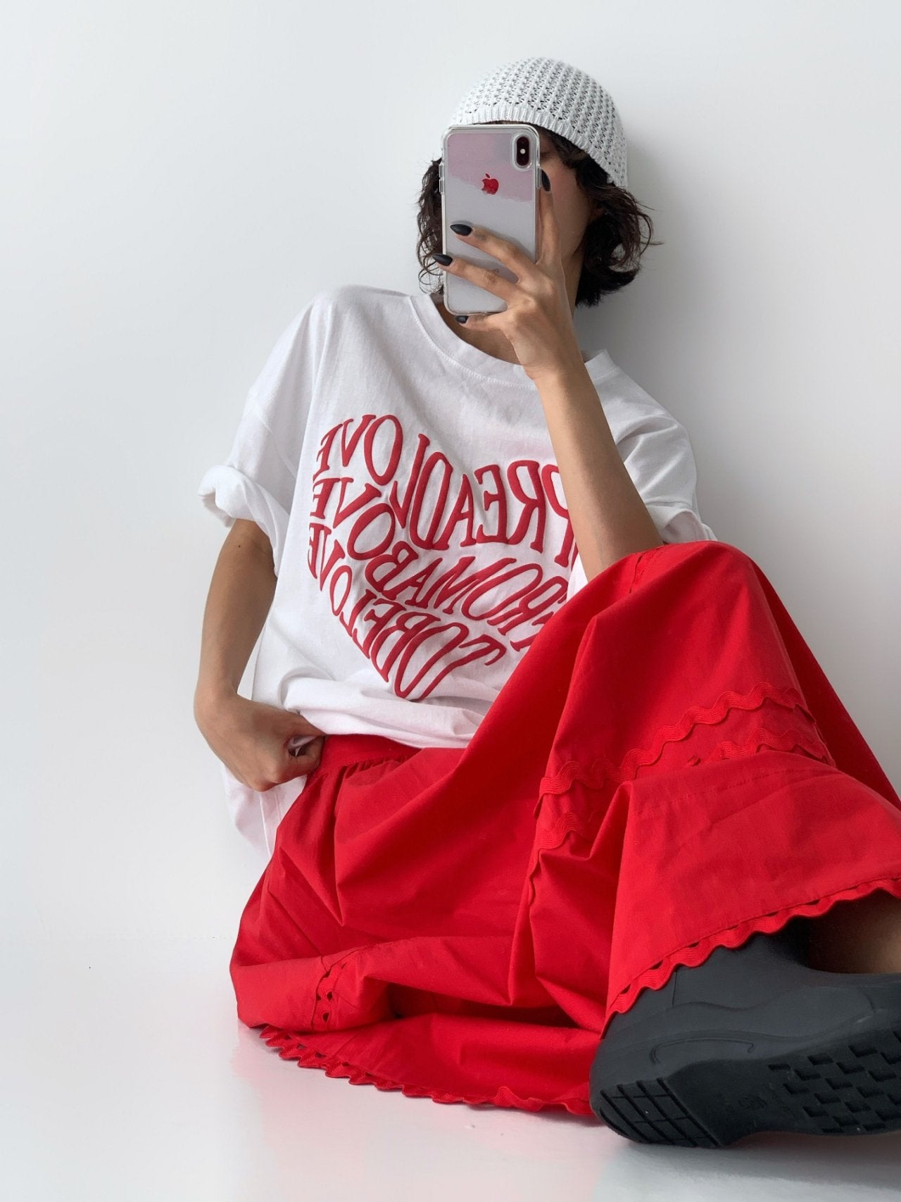 Spread Love Heart Graphic 100% Cotton Tee Made in Korea - Luckyplanetusa