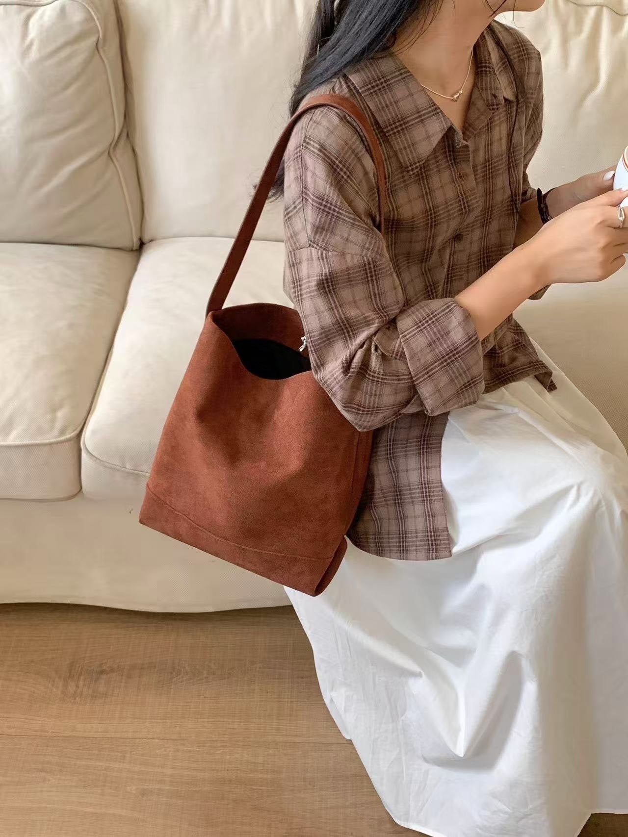 Mika Suede Daily Shoulder Bag