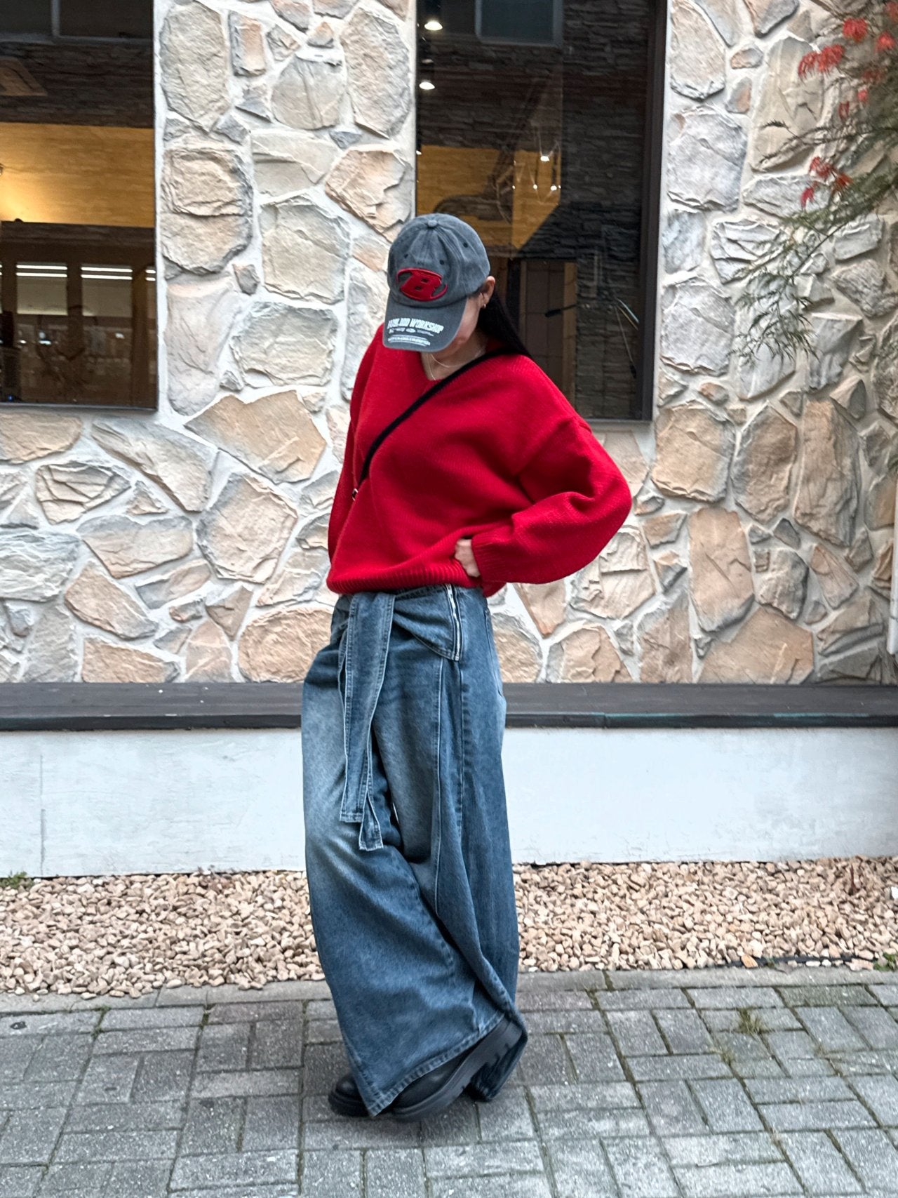 Soft Balance V-Neck Relaxed Knit Sweater Made in Korea