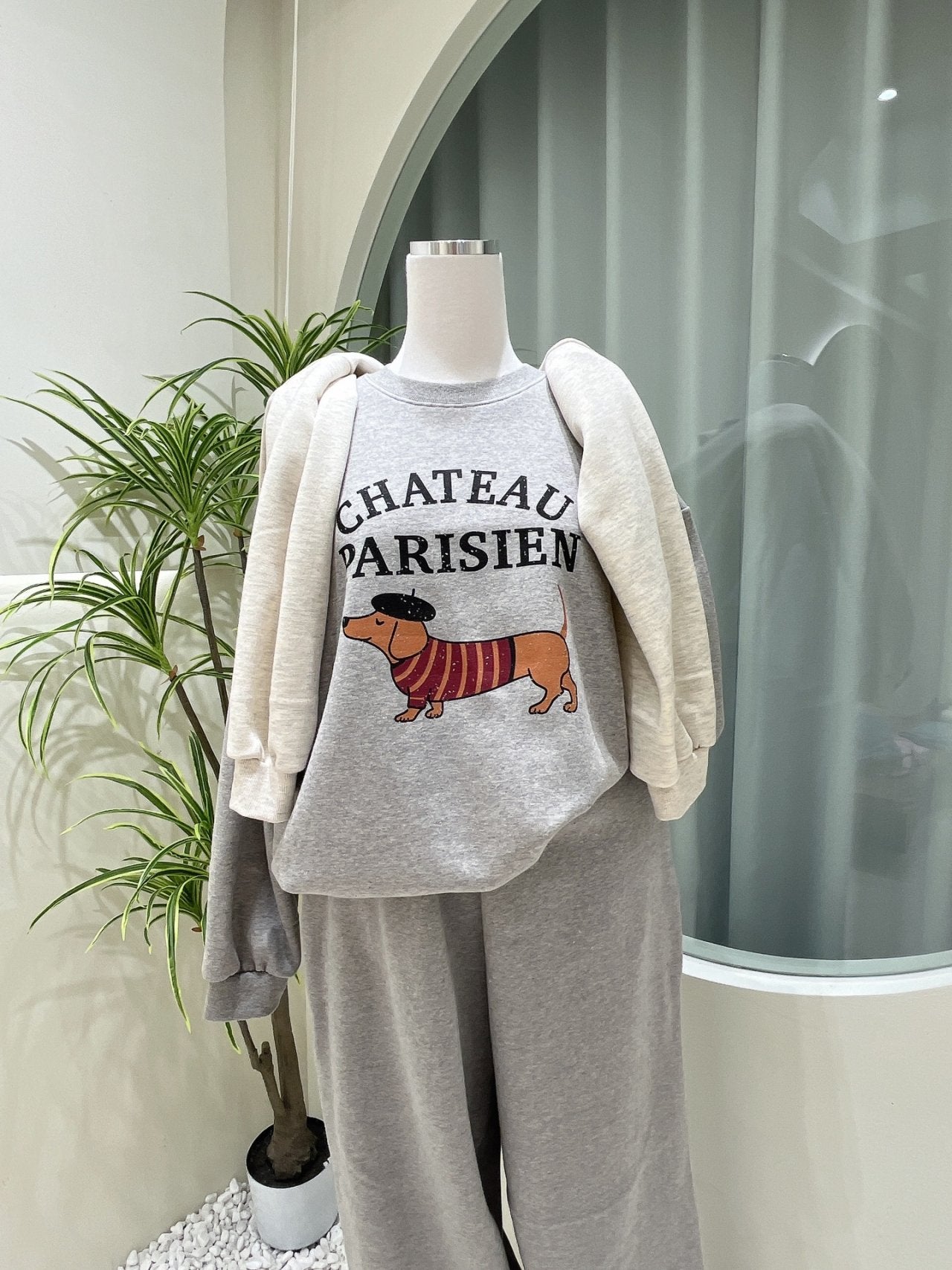 Chateau Parisien Dachshund Sweatshirt – Made in Korea