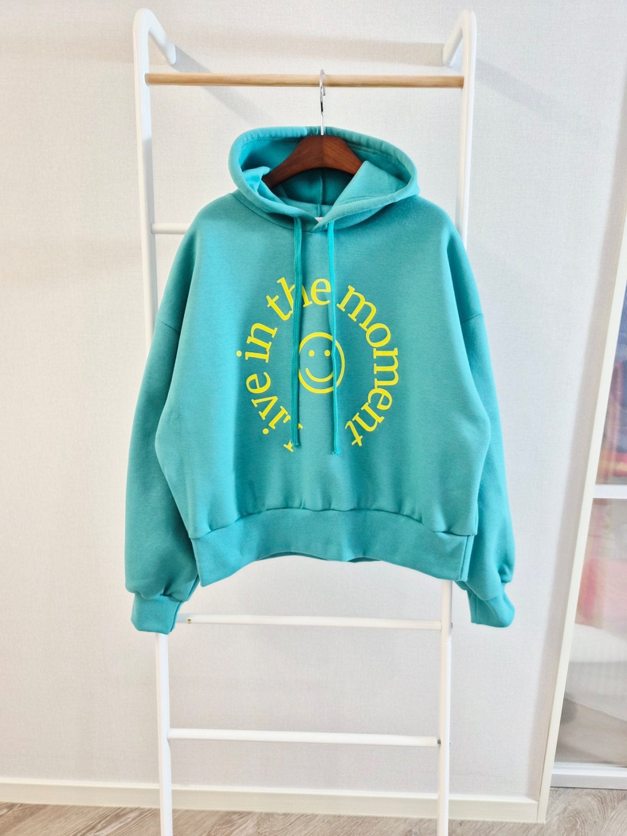 Live in the Moment Smiley Cropped Hoodie