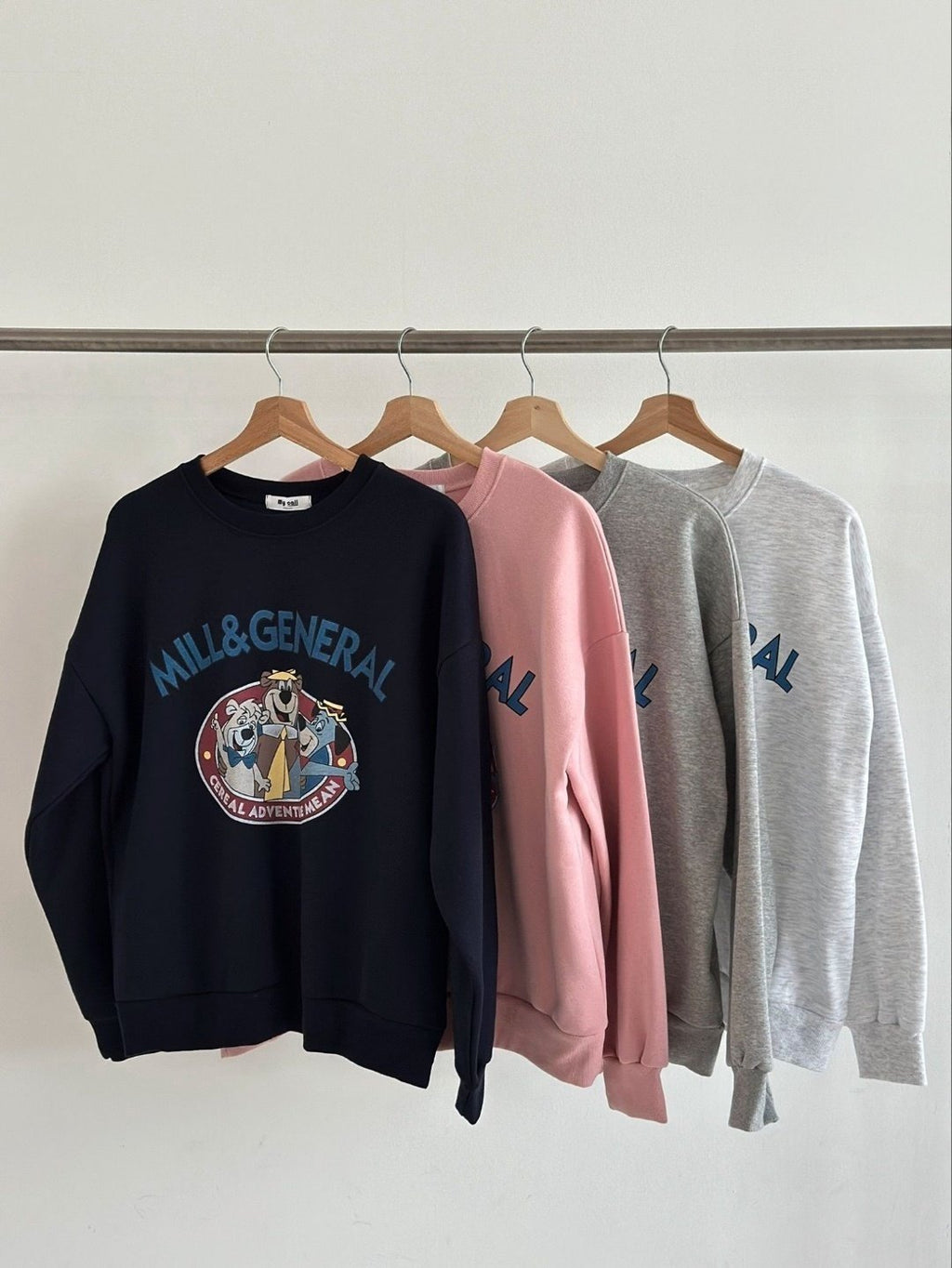 Mill & General Retro Cartoon Sweatshirt – Oversized Fit