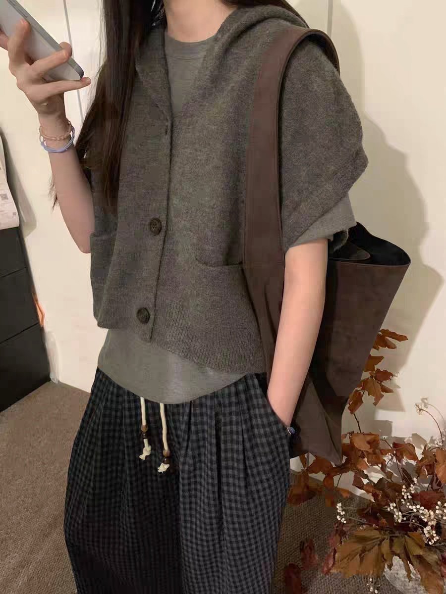 Amanda Hooded Knit Vest  Free Size Relaxed fit