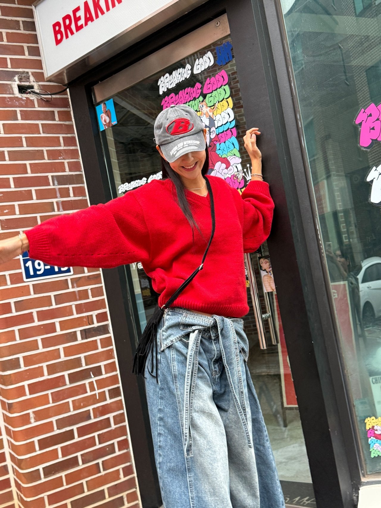 Soft Balance V-Neck Relaxed Knit Sweater Made in Korea