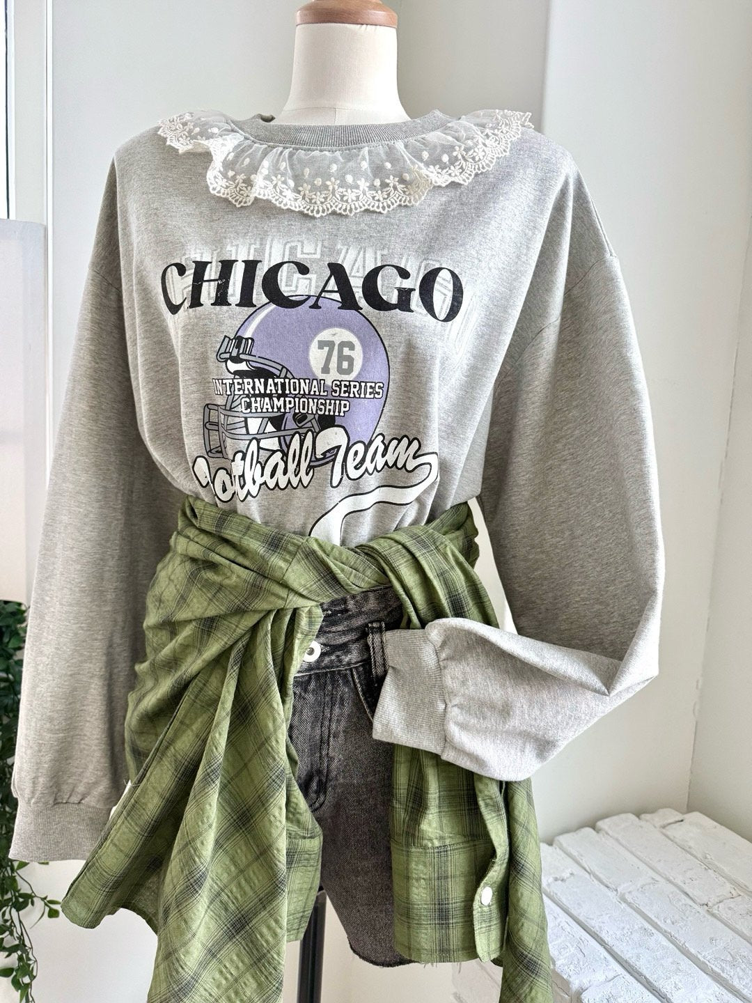 Lace Collar Vintage Chicago Sweatshirt Made in Korea - Luckyplanetusa