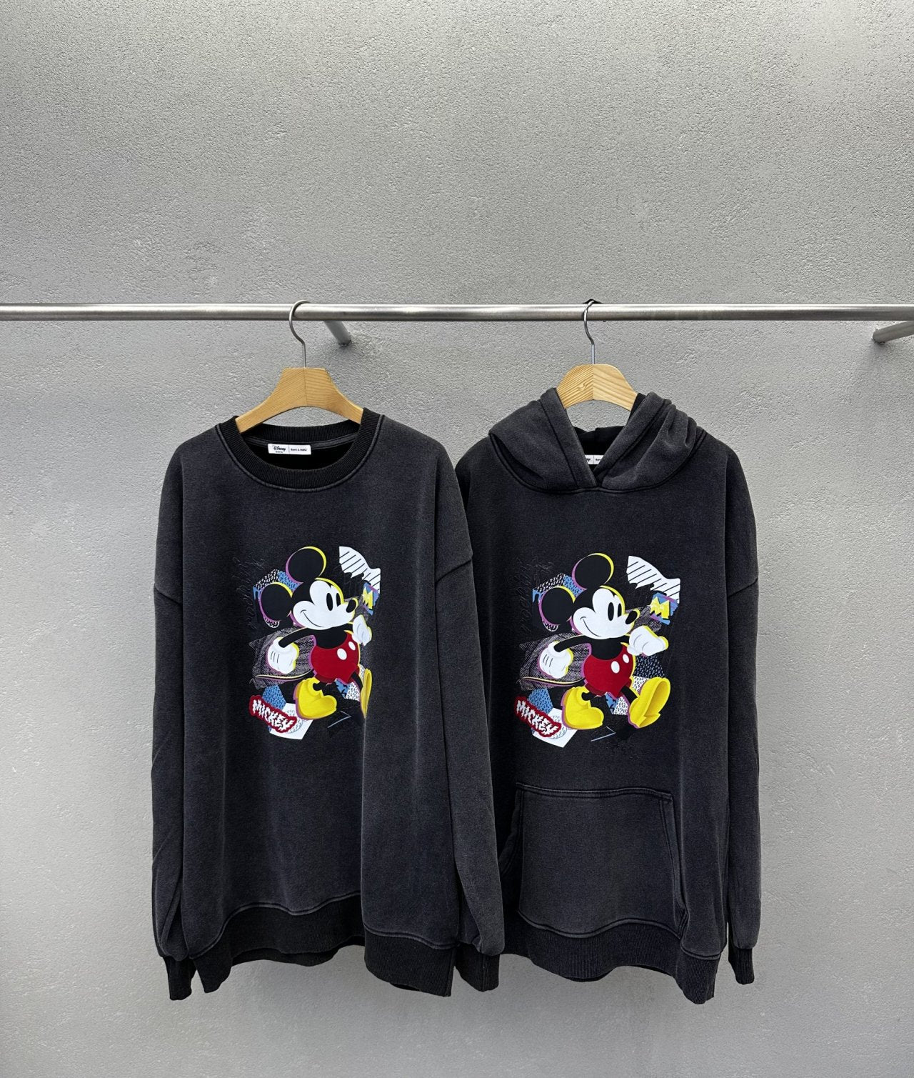 Mickey Retro Velvet-Wash Crewneck