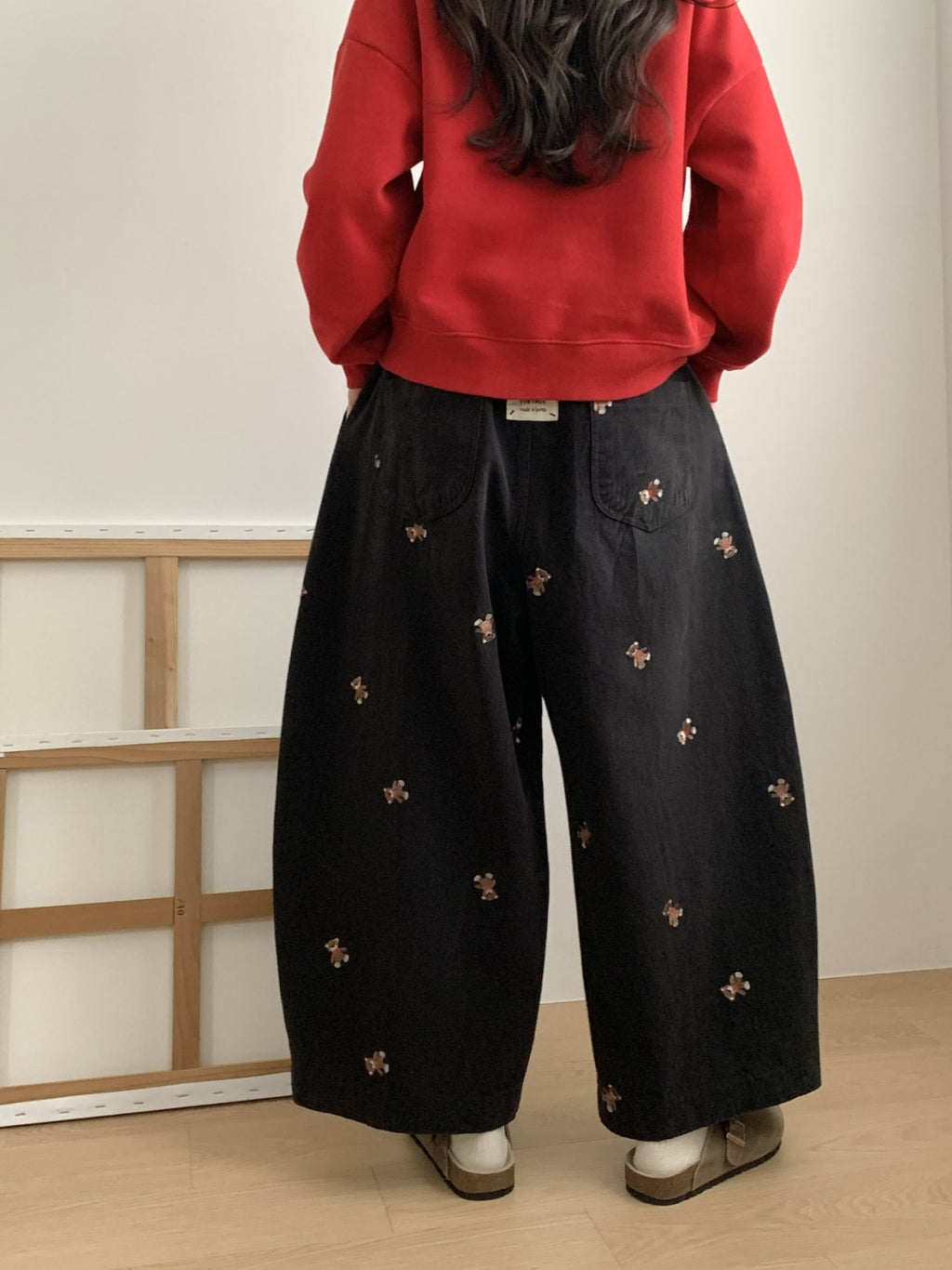 Teddy Embroidery Wide Pants – Made in Korea