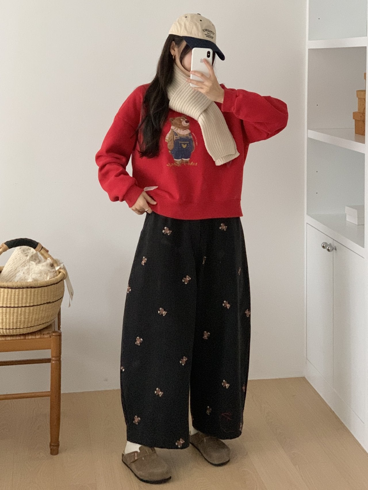 Teddy Embroidery Wide Pants – Made in Korea