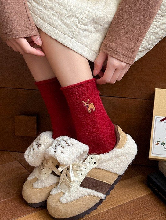Holiday Cozy Embroidery Socks – 4-Pair Gift Box Set