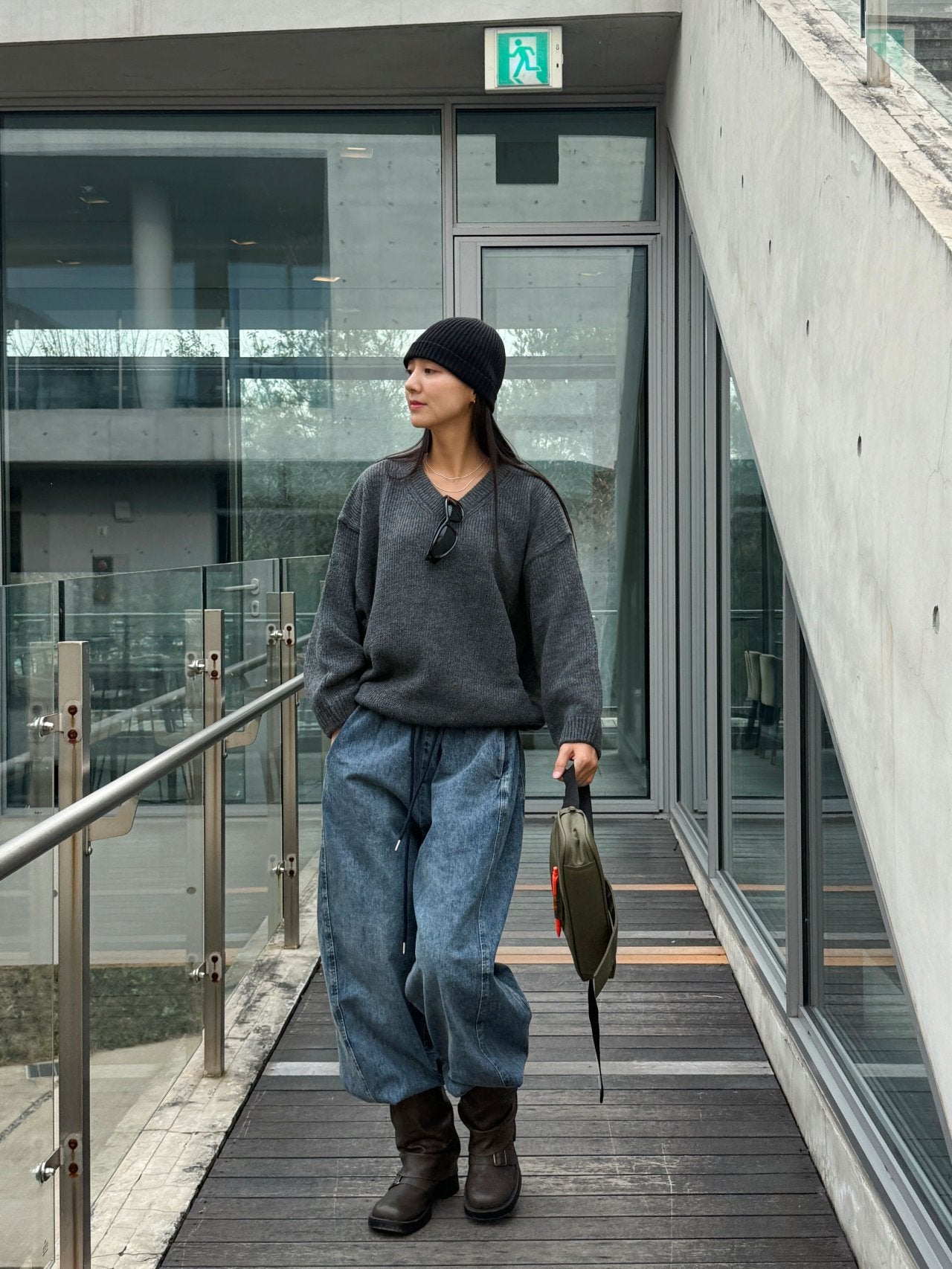 Soft Balance V-Neck Relaxed Knit Sweater Made in Korea