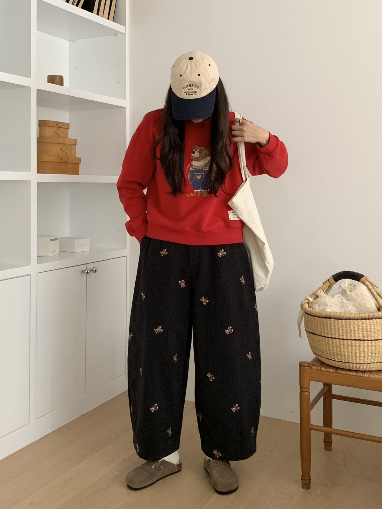 Teddy Embroidery Wide Pants – Made in Korea