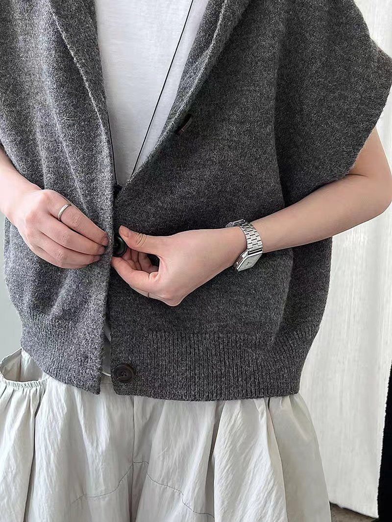 Amanda Hooded Knit Vest  Free Size Relaxed fit