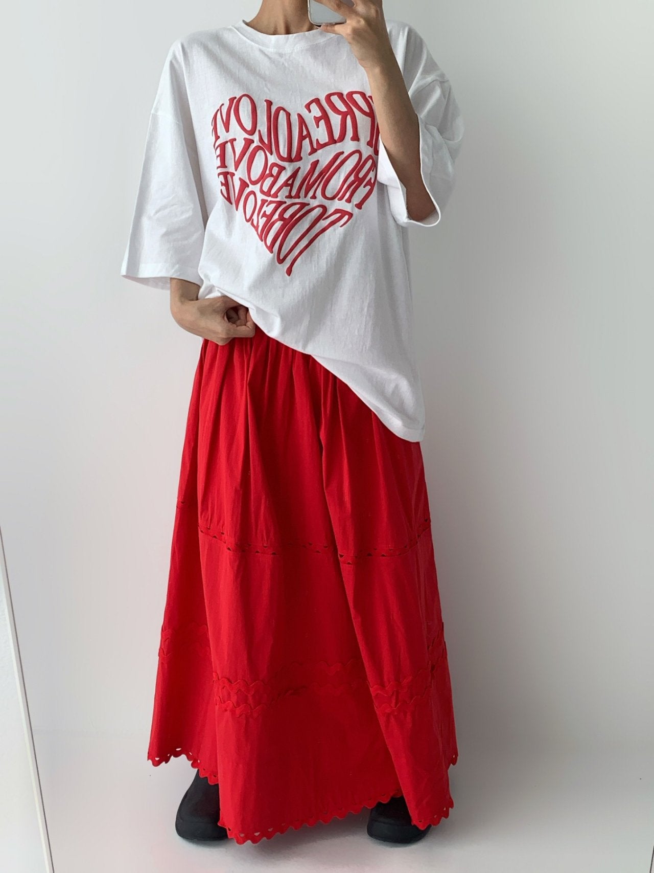 Spread Love Heart Graphic 100% Cotton Tee Made in Korea - Luckyplanetusa