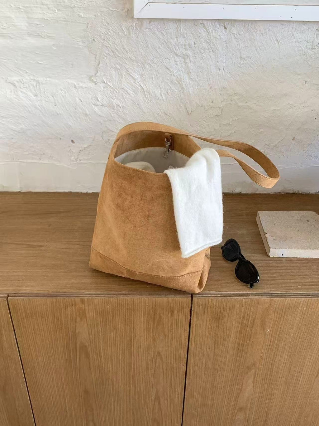 Mika Suede Daily Shoulder Bag