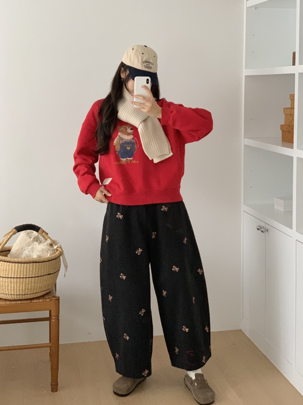 Teddy Embroidery Wide Pants – Made in Korea