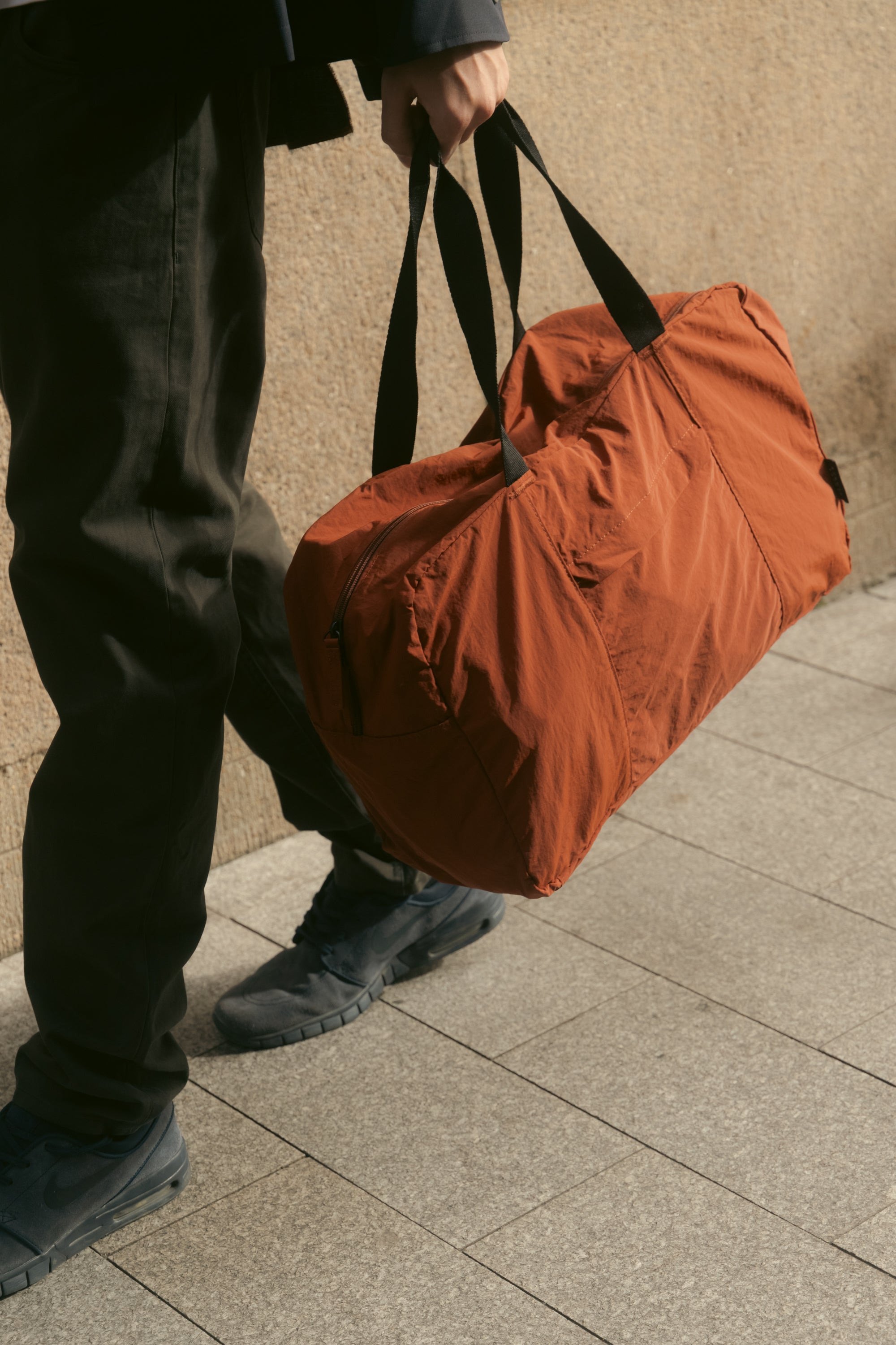 FeatherLite Foldable Travel Tote – Brick Brown