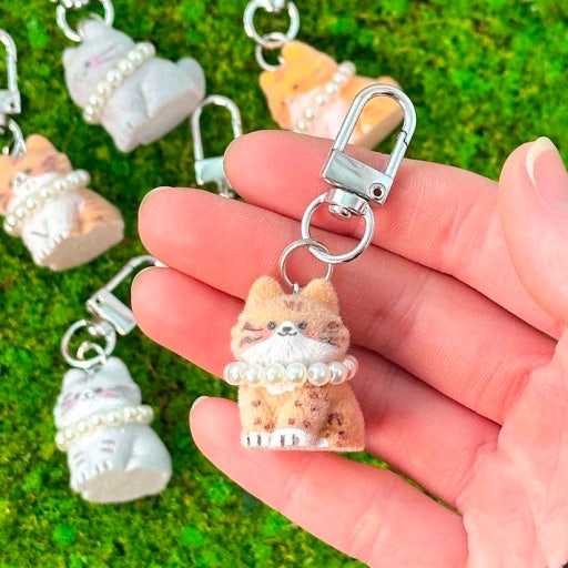 Fluffy Cat DIY Keychain Kit – Surprise Blind Box Charm 6PC Set - Luckyplanetusa
