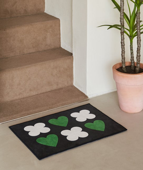LUCKY HEARTY BLACKBERRY WELCOME Rug